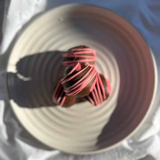 Cherry Ripe ball